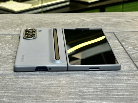 Samsung Galaxy Fold 6 Blue 3